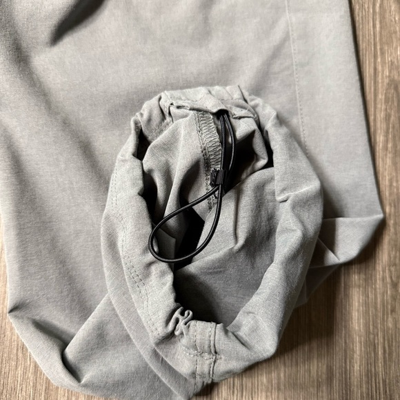 LL Bean Men's Multisport Gray Performance Pants Medium 32” Hiking Outdoors - Picture 2 of 11